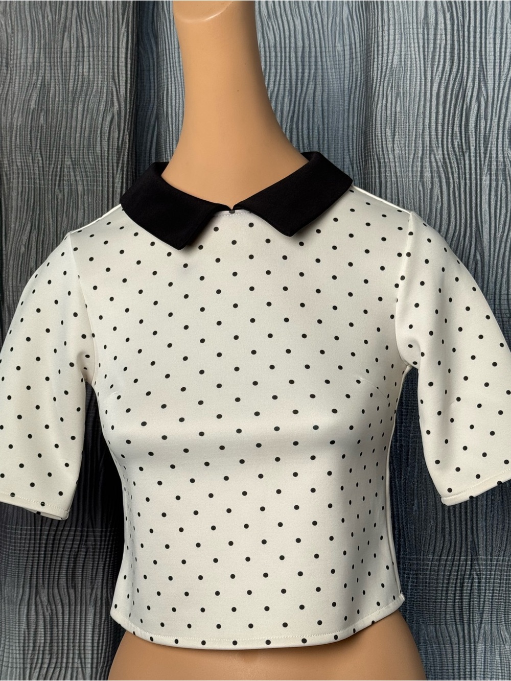 ❤️ZARA Collection Black and White Contrast Top Size Small   3 For $15